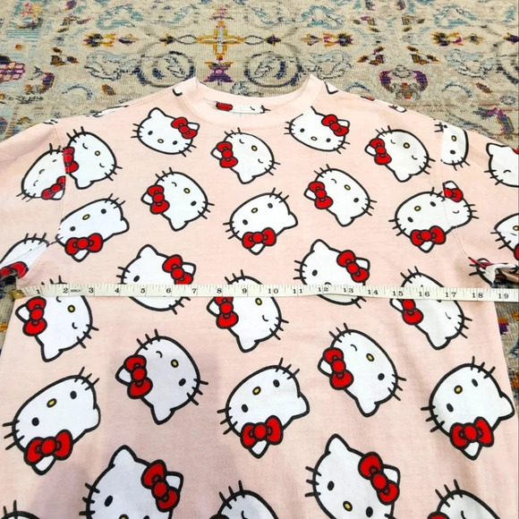 Sanrio Women's Tops Pink Hello Kitty Graphic Faces Crew Neck Sweatshirt, sz XS - Picture 8 of 13